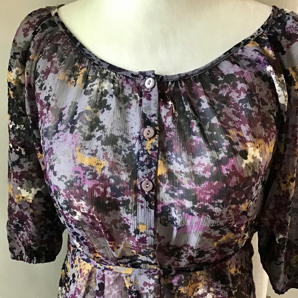 A Pea in the Pod Maternity Size Medium